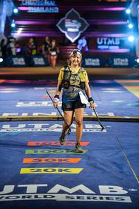 BIB: 626
                            <button type="button" onclick="openModal(22751035)" class="btn btn-primary btn-sm float-right btn-popup" data-toggle="modal" data-target=".modal-high-quality">
                        <i class="fas fa-shopping-cart"></i> Add to Cart
                    </button>
                                            <button type="button" onclick="isThisMe(22751035, true)" class="btn btn-success btn-sm float-right btn-popup btn-isme hidden" data-toggle="tooltip" data-placement="bottom" title="นี่คือรูปของคุณใช่ไหม คลิกที่นี่เพื่อเอาเข้าอัลบั้ม">
                        <i class="fas fa-plus"></i> Add to album
                    </button>
                    <button type="button" onclick="isThisMe(22751035, false)" class="btn btn-warning btn-sm float-right btn-popup btn-isnotme hidden">
                        <i class="fas fa-ban"></i> Remove from album
                    </button>